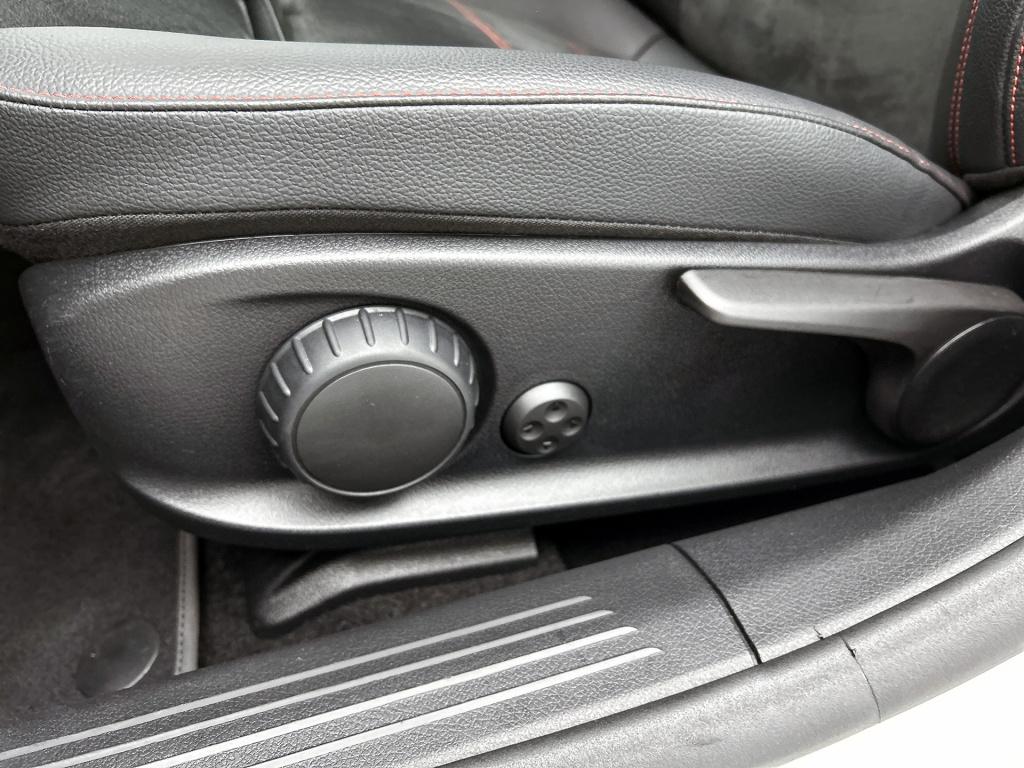 Mercedes-Benz Cla shooting brake 250 e amg plug-in hybride amg line | night