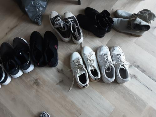 2x sportschoenen  mt 39 nikes en bjurn borg