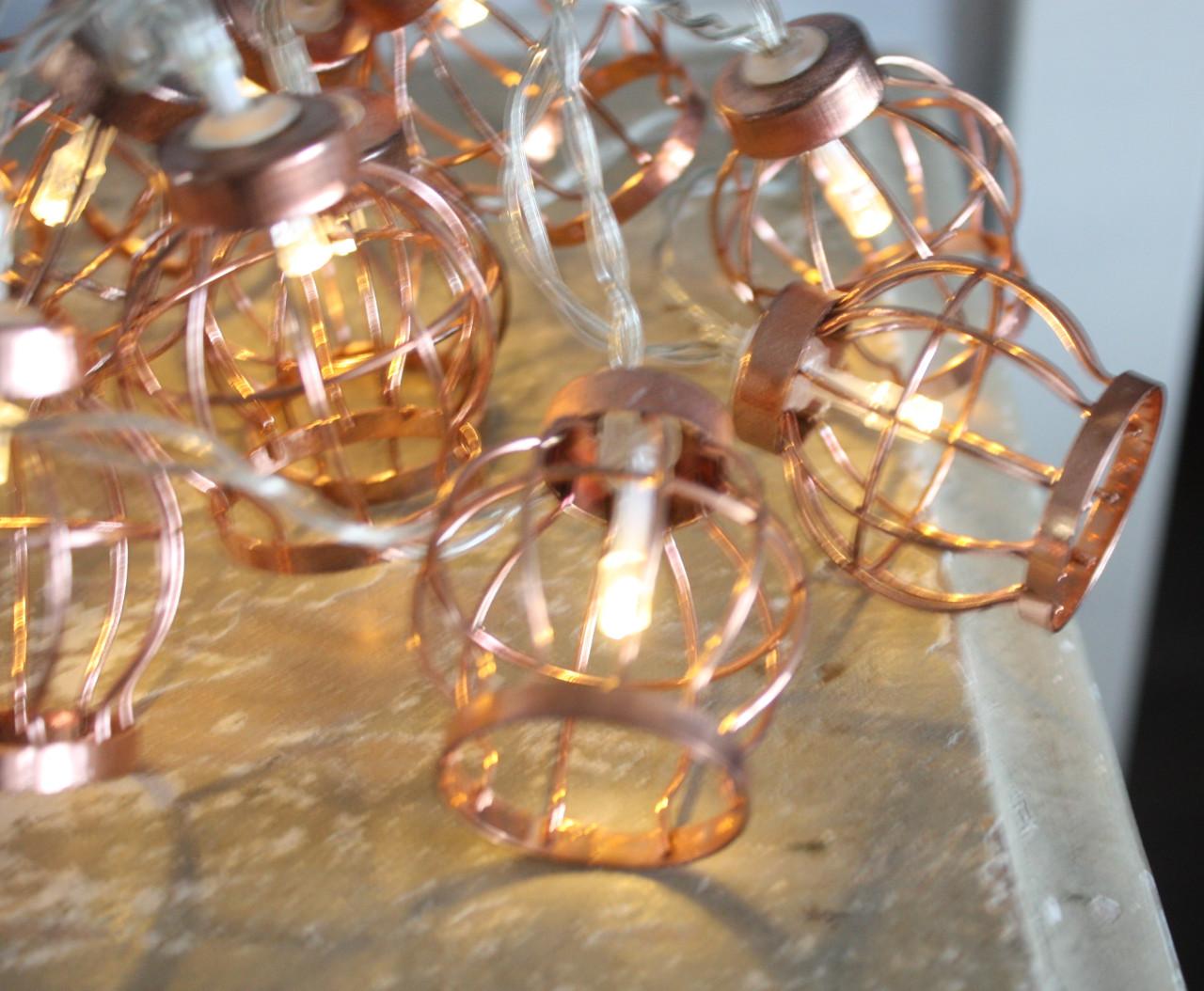 Licht snoer met metalen koperkleur lampjes