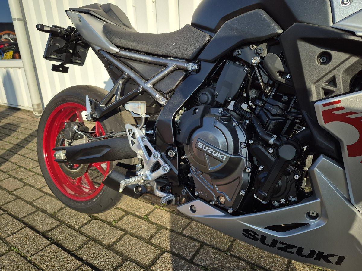 Suzuki GSX8-R uit 2024, nagenoeg nieuwe supersport