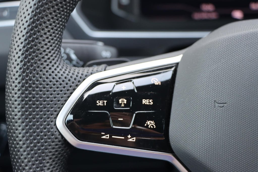 Volkswagen Tiguan 1.4 tsi ehybrid r-line business + 245pk dsg6