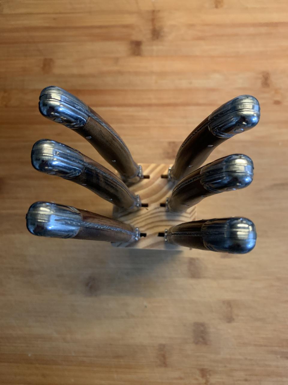 6 steak messen in houder. merk Laguiole style de Vie