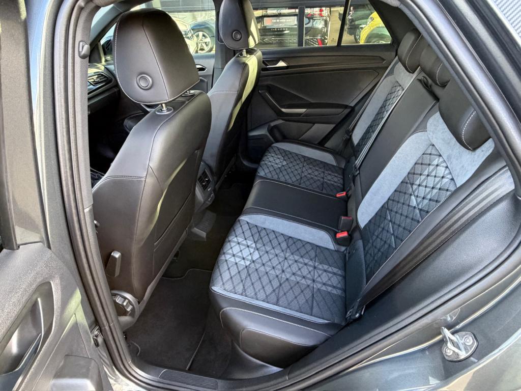 Volkswagen T-roc 1.5 tsi r-line | black style | panoramadak | 19 inch | cam