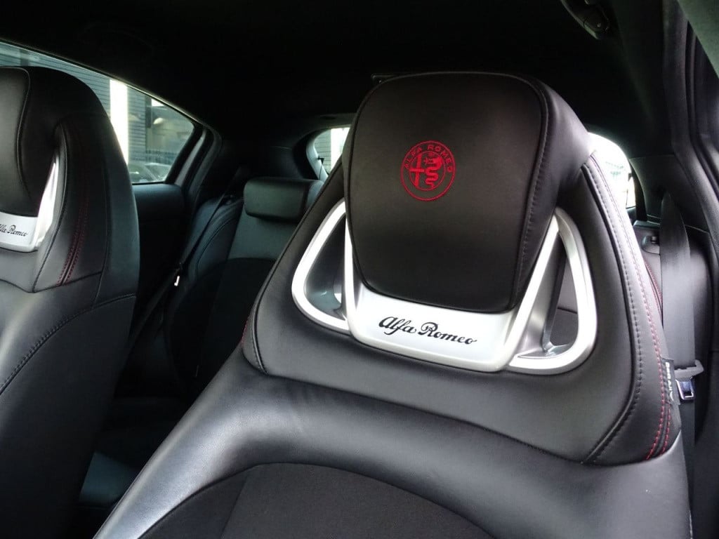 Alfa Romeo Giulietta 1.750 turbo veloce 240pk | sportstoelen | xenon