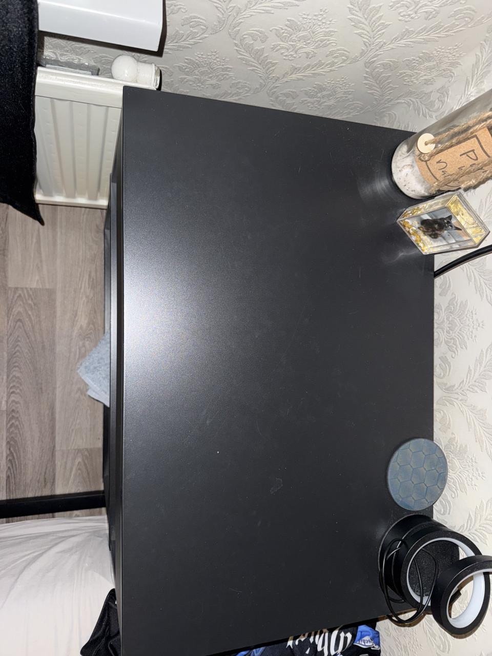 Nachtkastje met lade