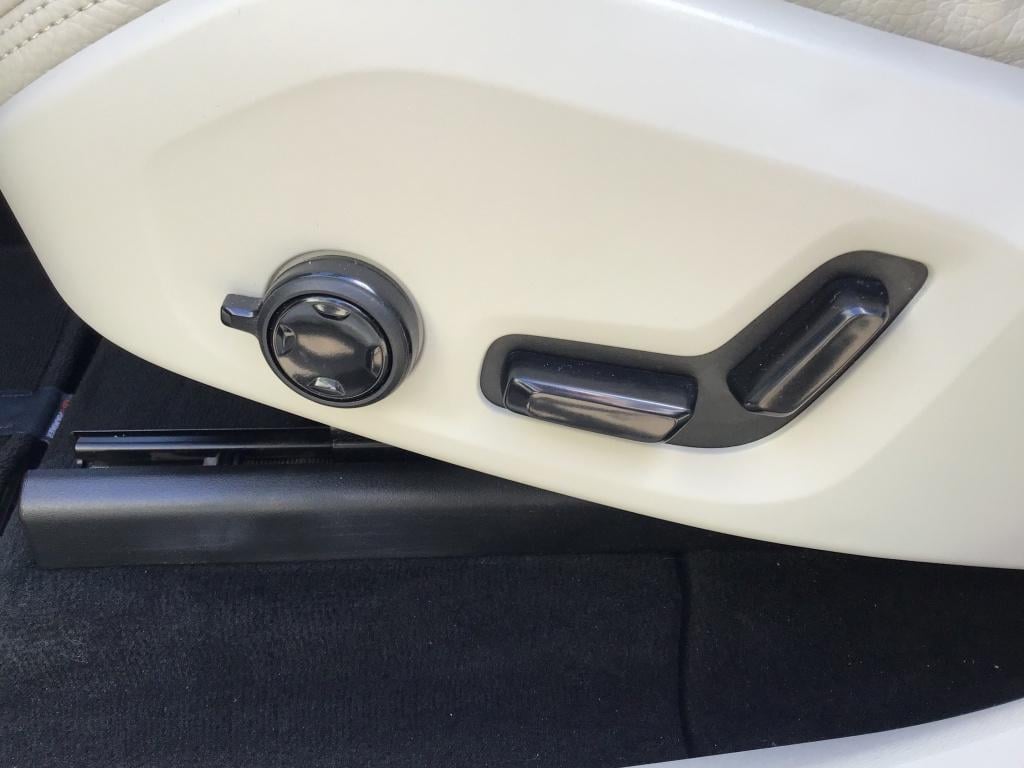 Volvo XC60 2.0 t5 awd inscription luxury luchtvering