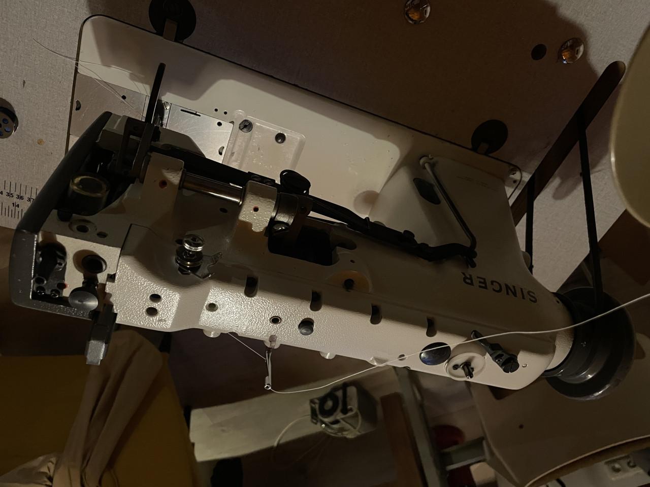 Industrie naaimachine Singer 211