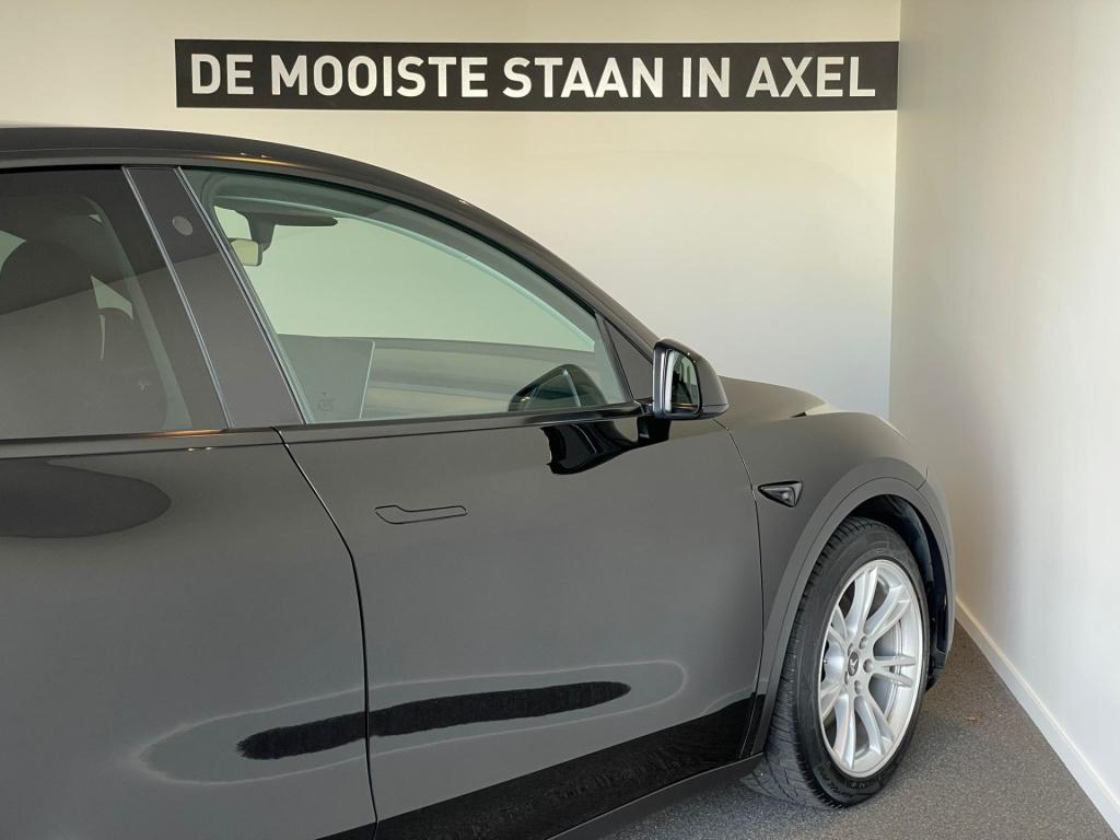 Tesla Model Y long range awd 75 kwh