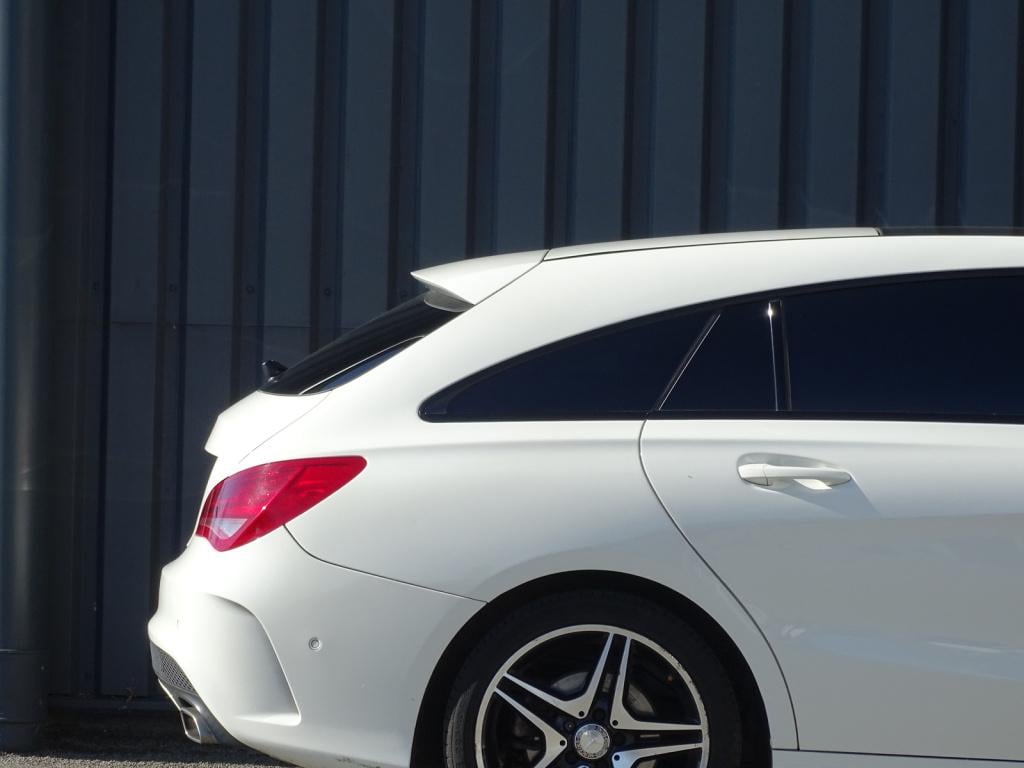 Mercedes-Benz Cla shooting brake 180 orangeart edition amg pakket