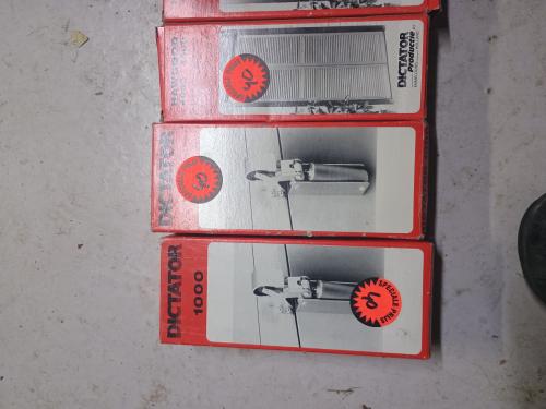 DICTATOR 1000 (deurdranger / deursluiter)