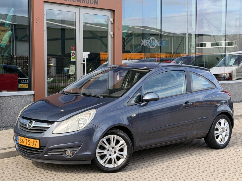 Opel Corsa 1.4-16v cosmo | radio | climate control | half leder |