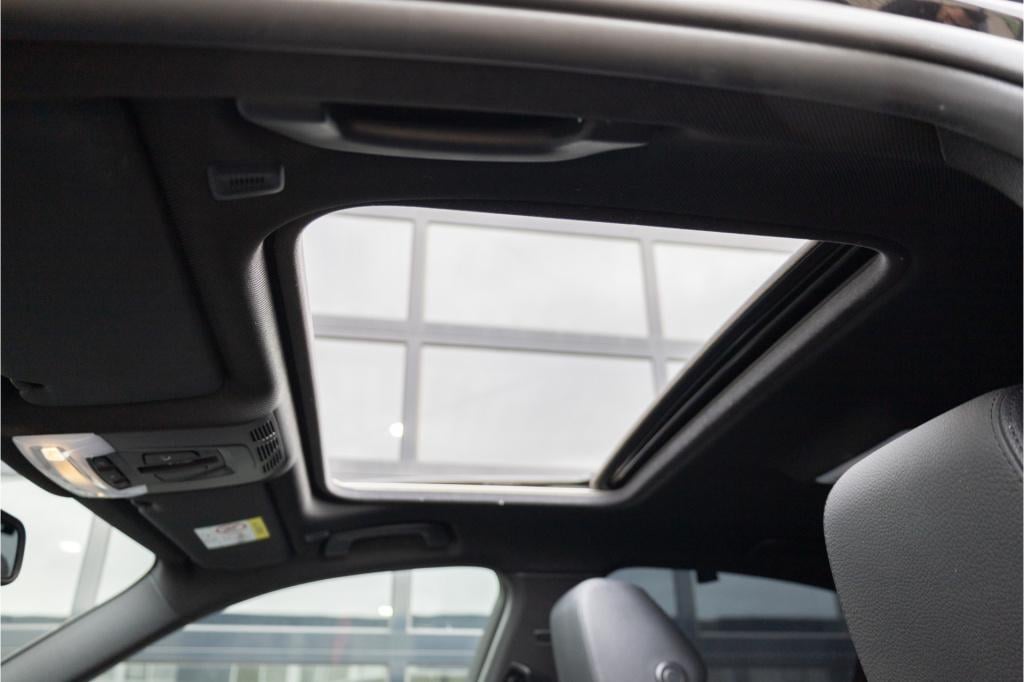 BMW 3-serie 330e centennial high executive ✅nav✅pdc✅schuifdak✅leer