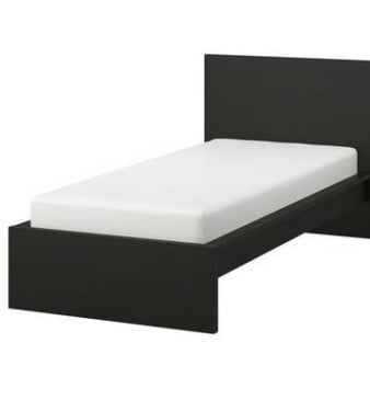 Ikea Malm bedframe zwart incl. lattenbodem