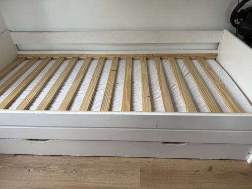 Kinder bed
