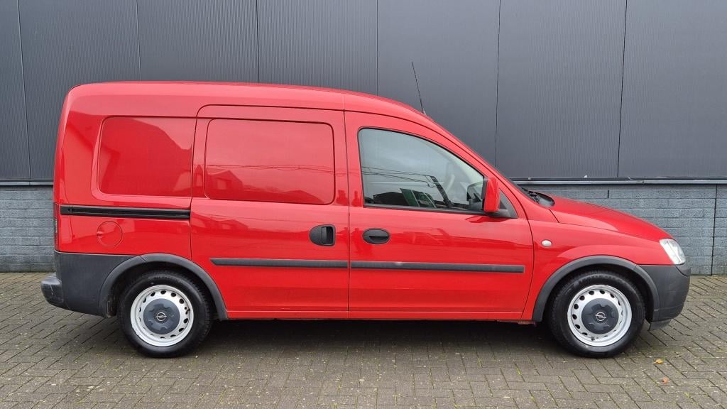 Opel Combo 1.4-16v comfort 1.4-16v | 2x zijschuifdeur | achterklep | trekha