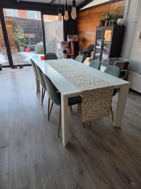Eettafel te koop