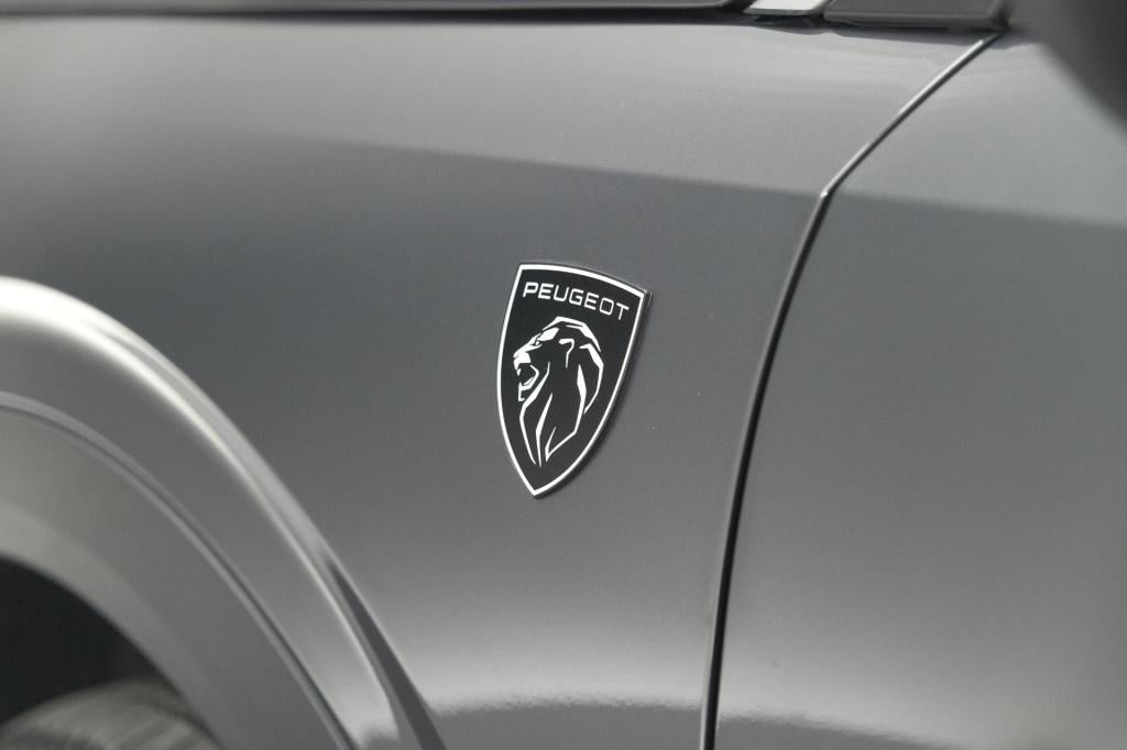 Peugeot 3008 1.2 hybrid 145 gt | trekhaak | elektrische kofferklep | camera