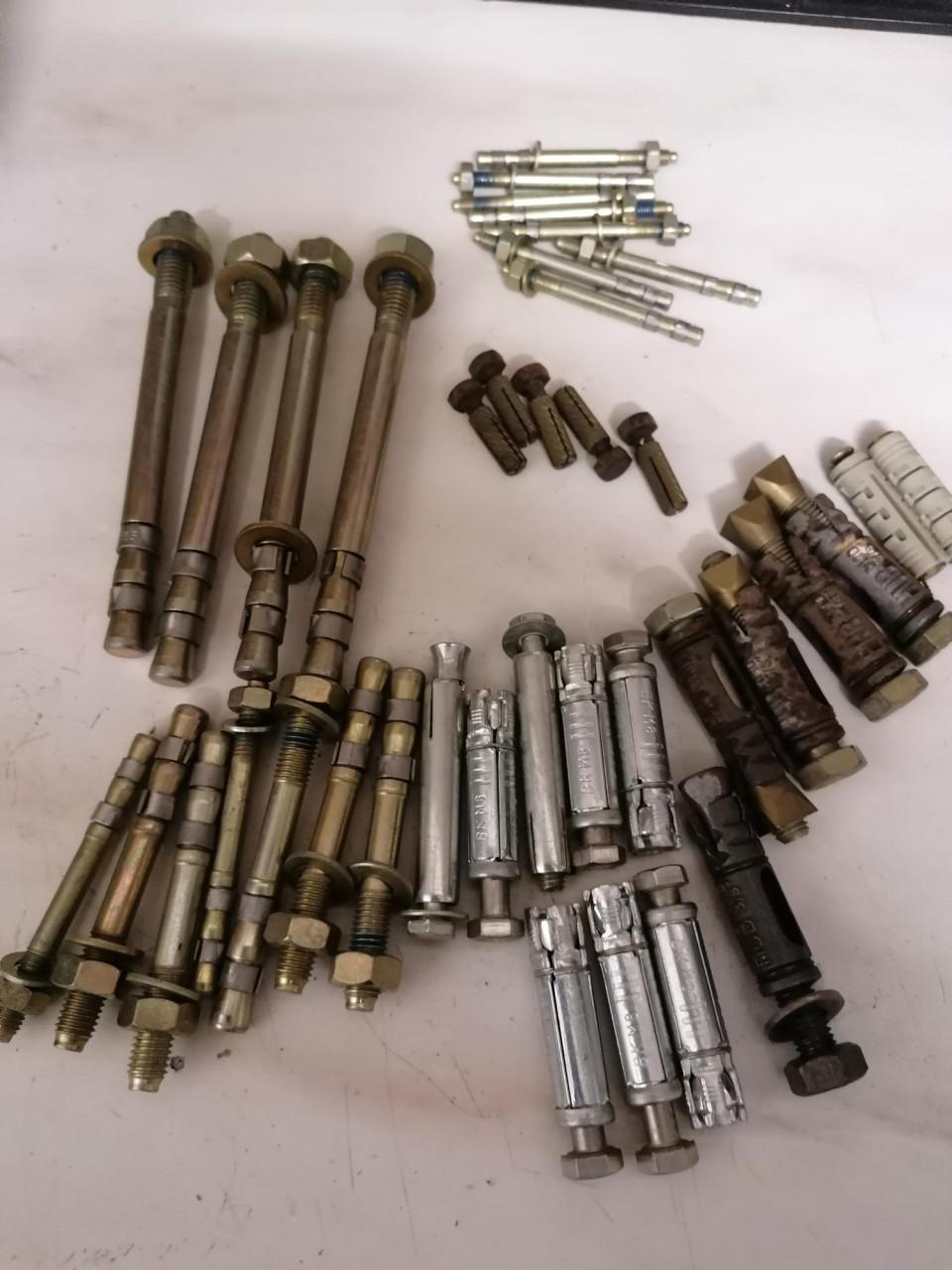 Diverse  keilbouten