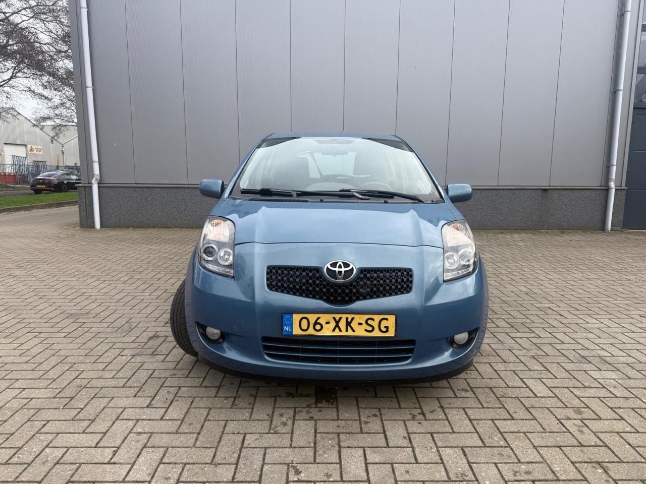 Toyota Yaris 1.3VVTi Sol Automaat Vol Jaar Apk