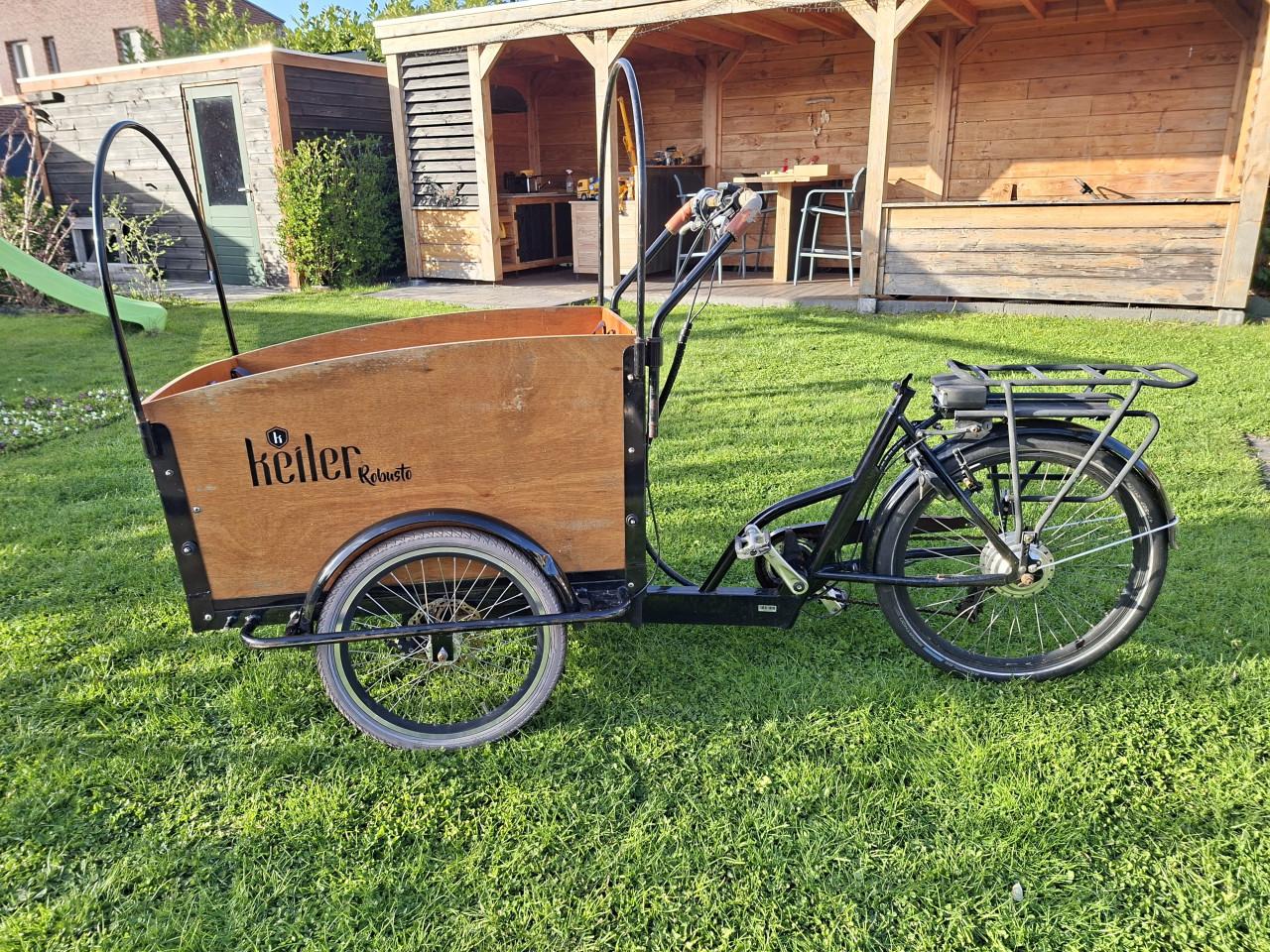 Elektrische bakfiets opknapper.