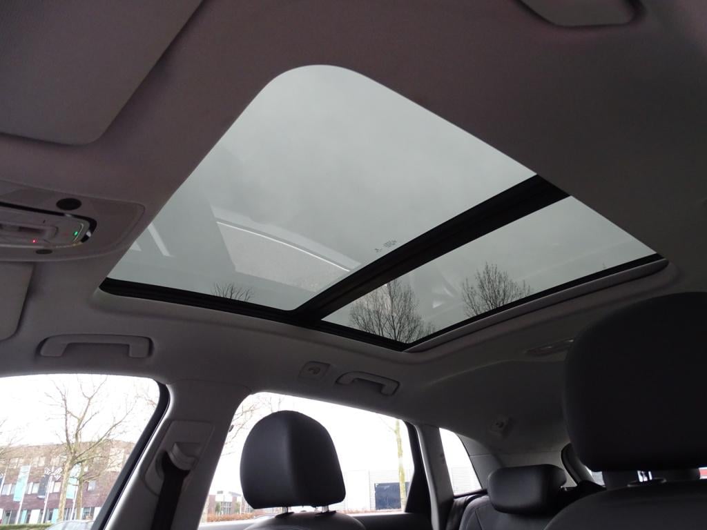 Audi E-tron e-tron 50 quattro launch edition plus 71 kwh | pano | trekhaak 