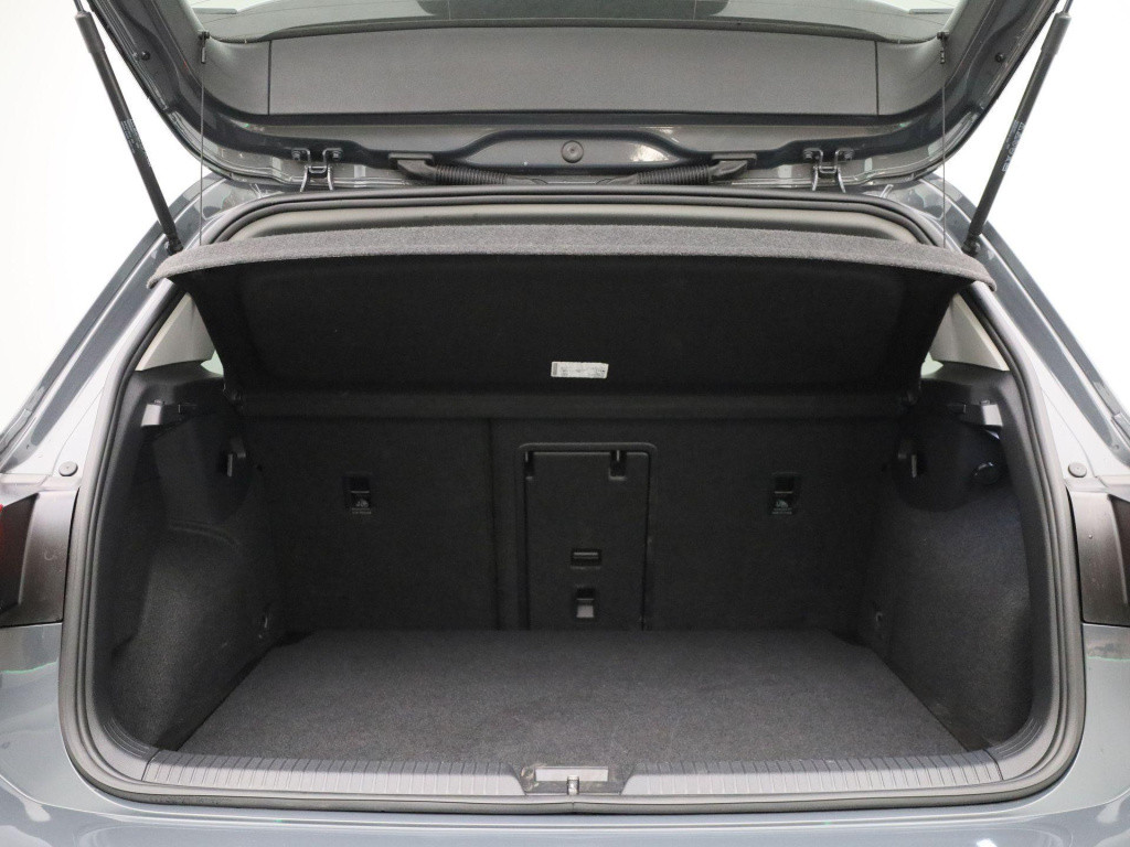 Volkswagen Golf 1.5 tsi | virtual cockpit | navigatie | dab | stoel/stuur v