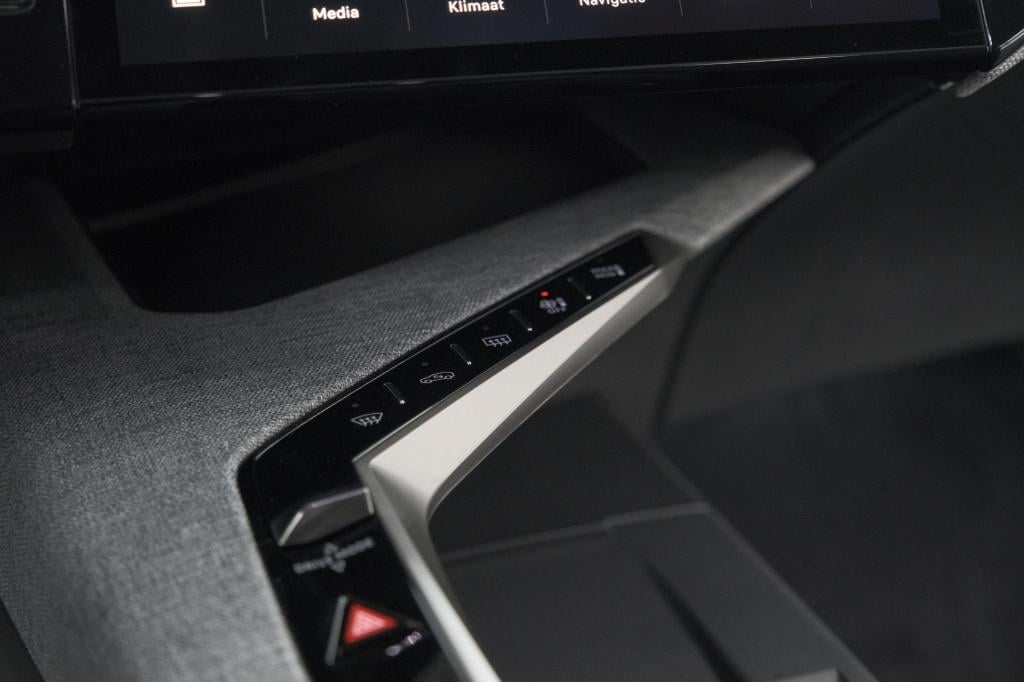 Peugeot 5008 hybrid 145 e-dcs6 gt | panoramadak | camera | elektrische acht