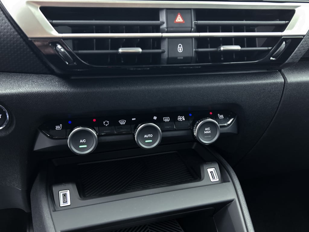 Citroen C4 hybrid 145pk automaat business private lease € 489,- pm - 48mnd 