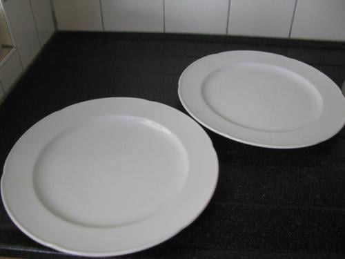 2 Grote Hotelborden.