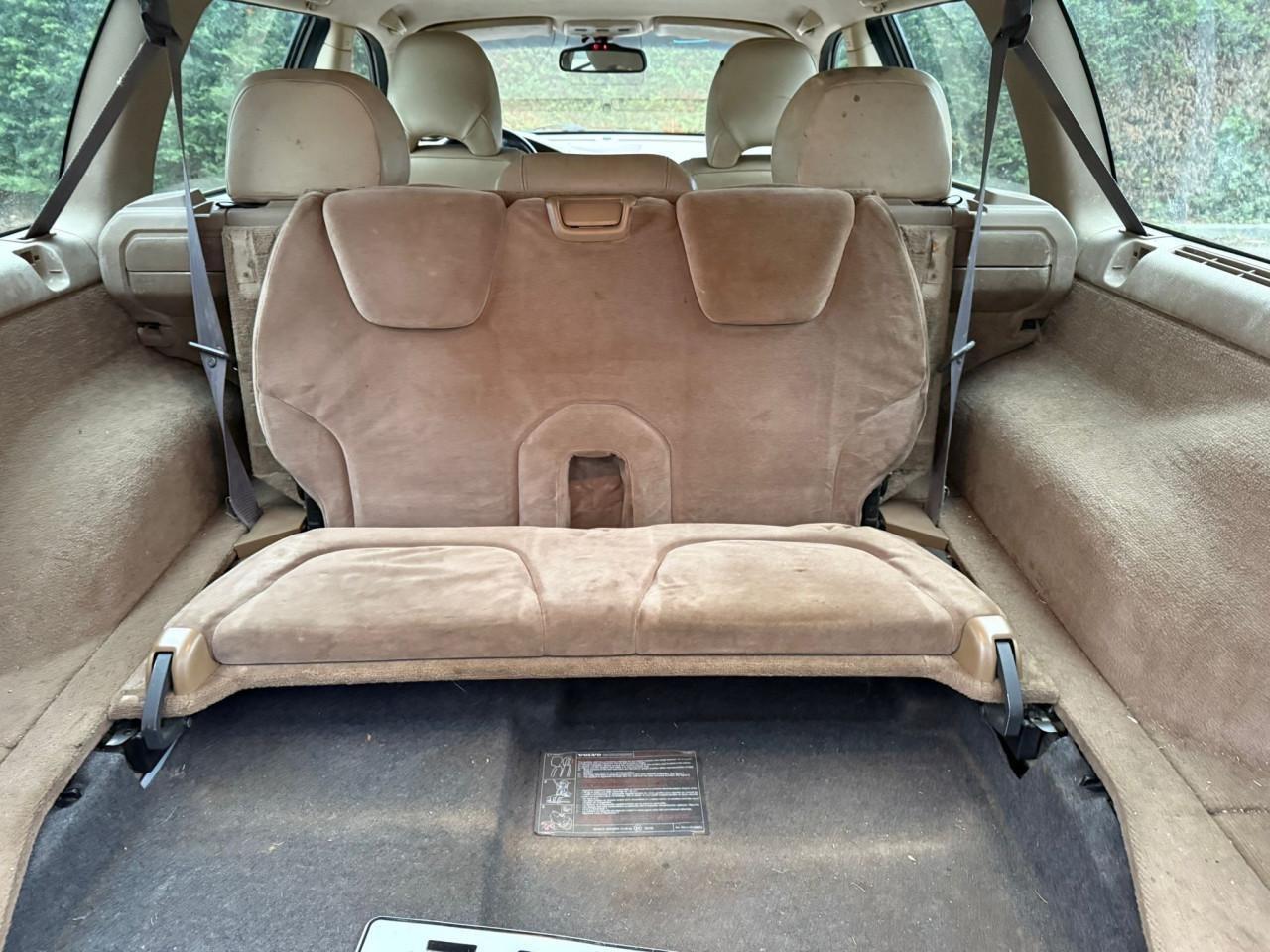 Volvo V70 2.4 Comfortline 7 zitter Jaar Apk