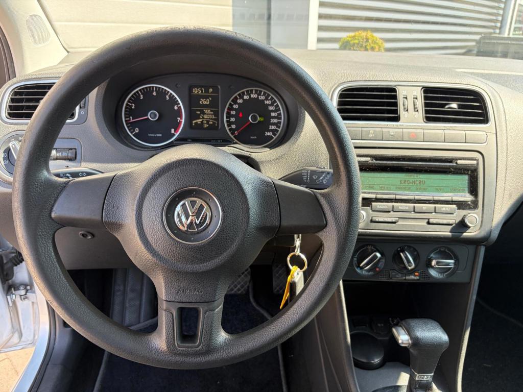 Volkswagen Polo 1.4-16v comfortline/automaat/cruise control/airconditioning