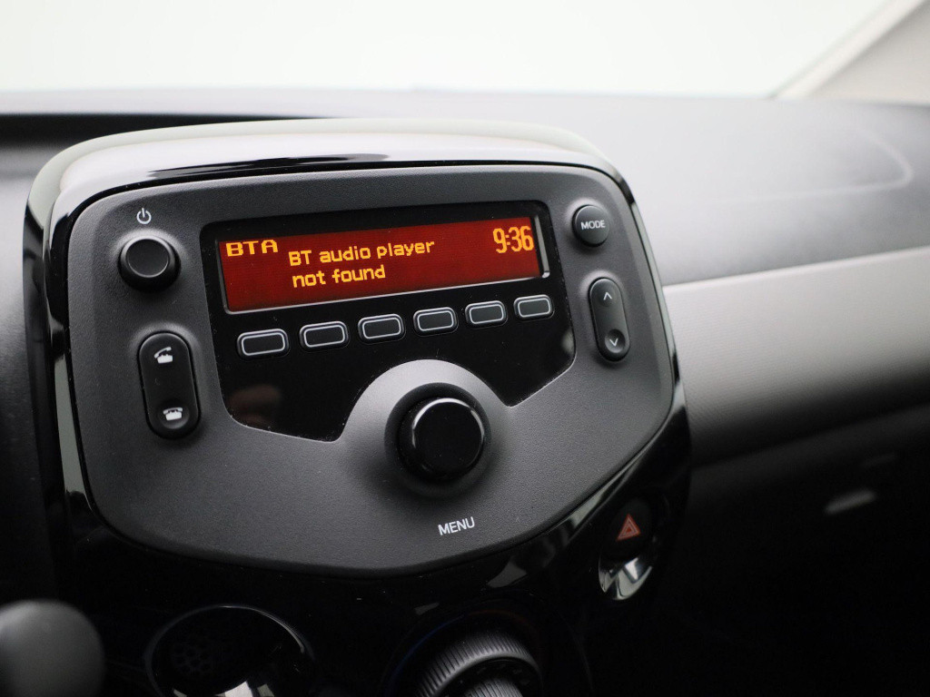 Peugeot 108 1.0 e-vti style | lage km stand! | bluetooth | airco | cruise c