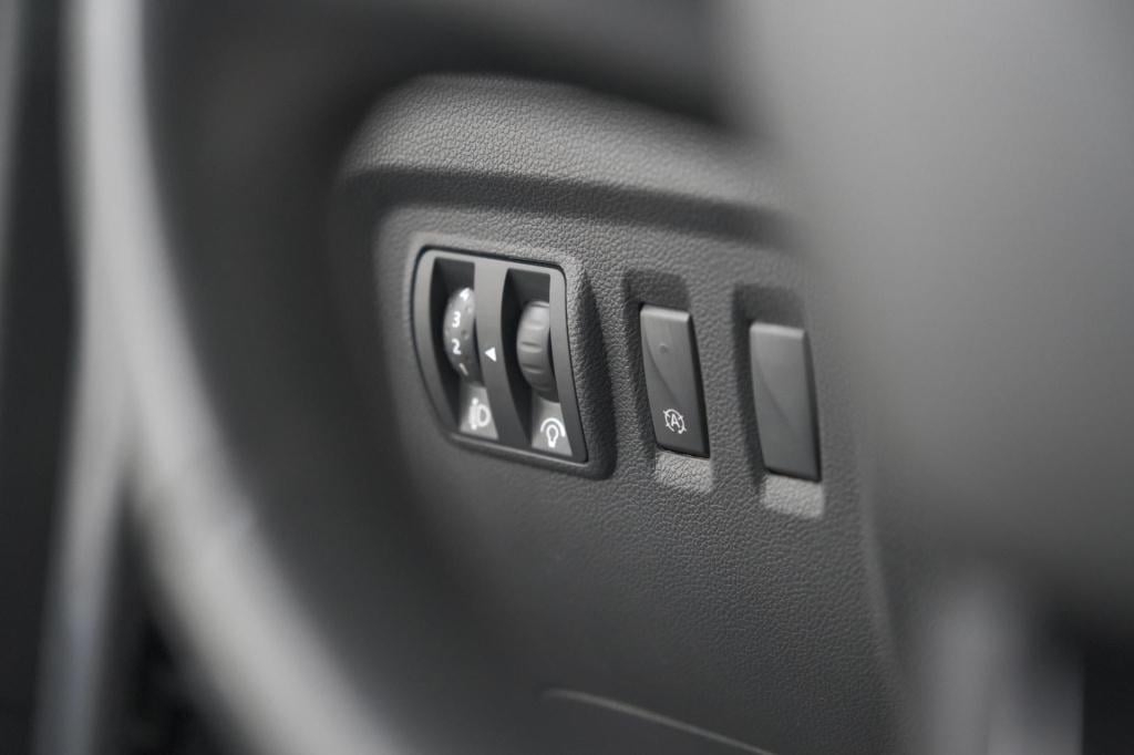 Renault Captur tce 150 edc intens | trekhaak | camera | dodehoekdetectie | 