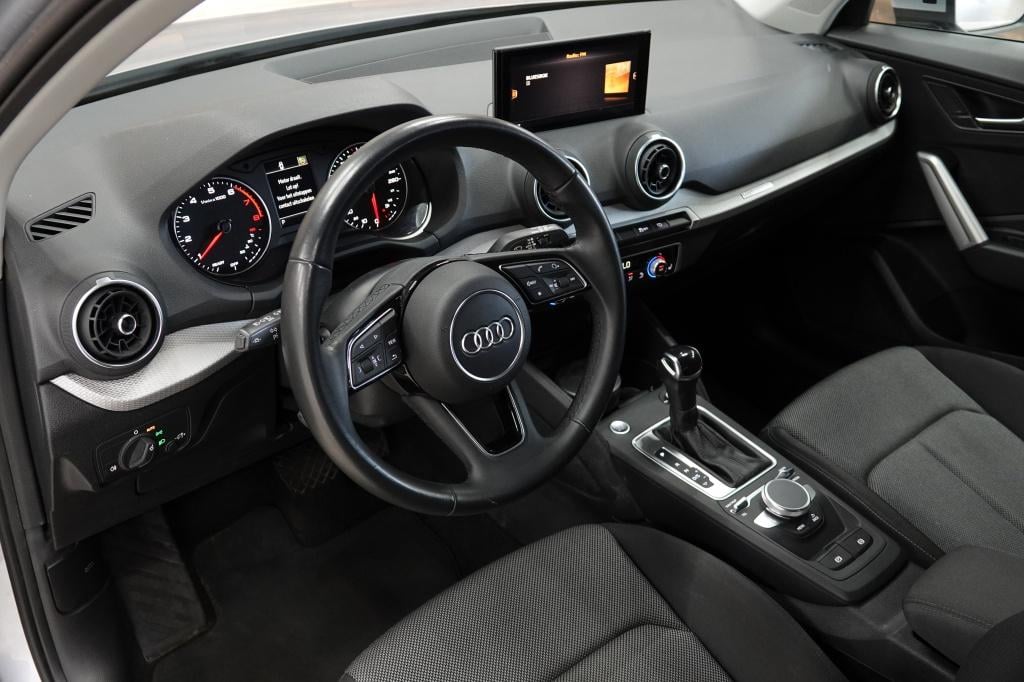 Audi Q2 35 tfsi | alarm | pdc| keyless | camera |