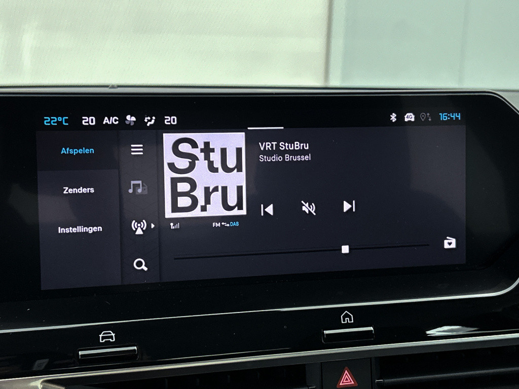 Citroen C4 X hybrid 136 pk automaat business | stoelverwarming