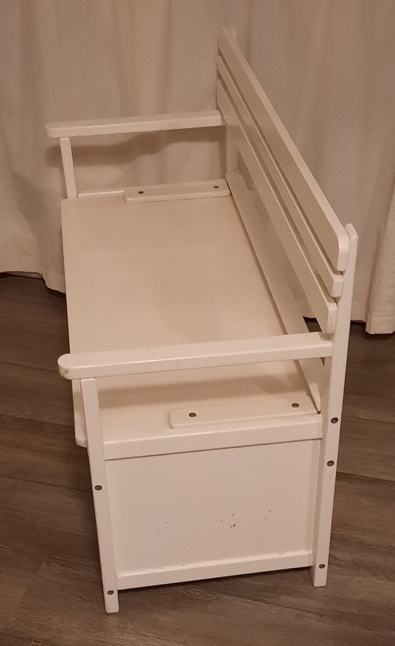 Kinderbankje met klep en opbergruimte