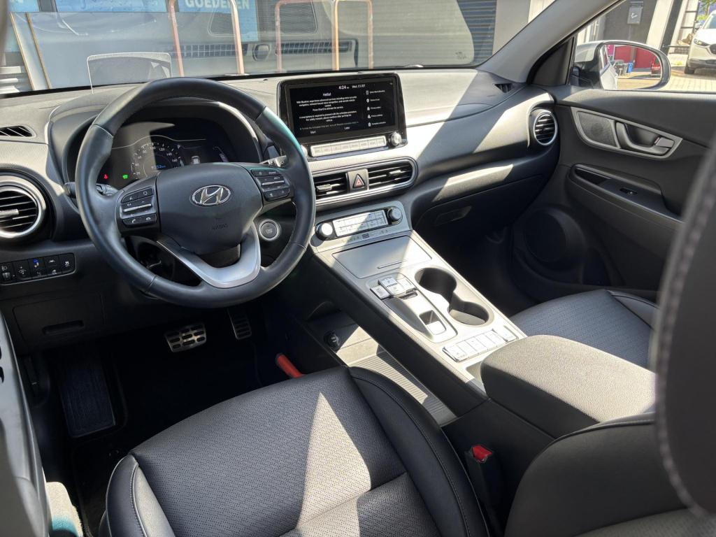 Hyundai Kona ev limited 64 kwh