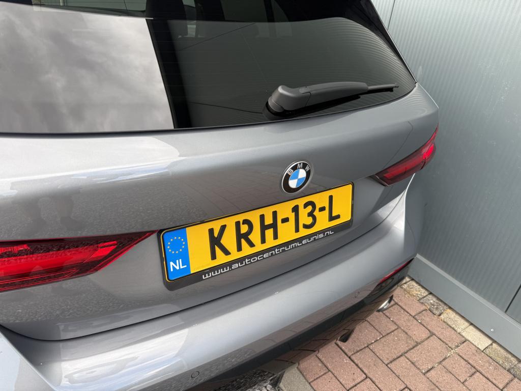 BMW 1 Serie 120i automaat high executive m-sportpakket 5-drs