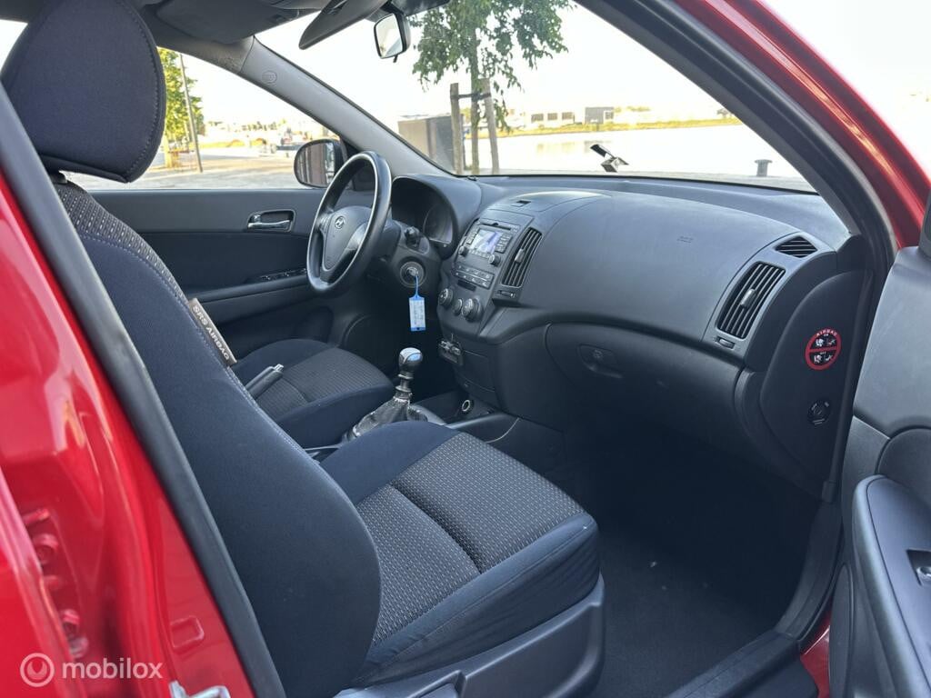 Hyundai i30 1.6i Dynamic Airco Cruise kmst157.649 Nap BJ2008