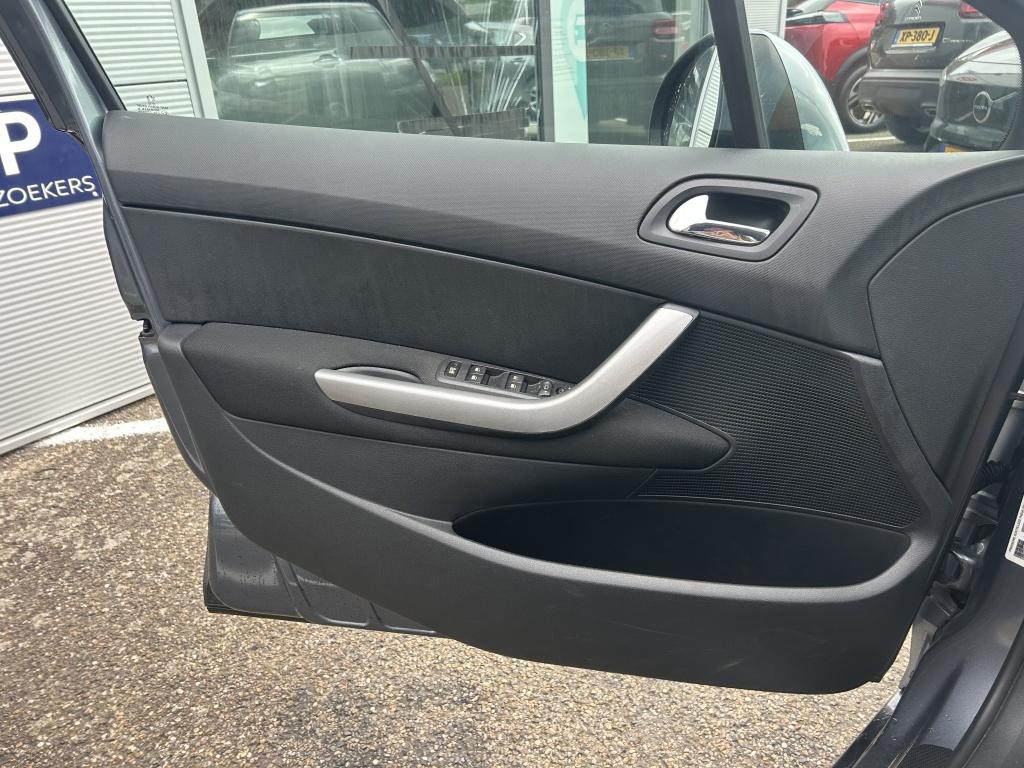 Peugeot 308 style 1.6 vti 16v 5-drs automaat trekhaak | cruise control | lm