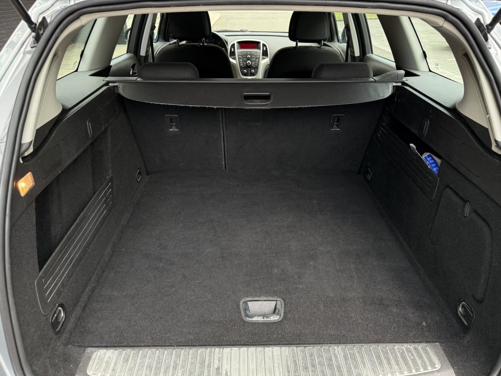 Opel Astra sports tourer 1.4 turbo edition