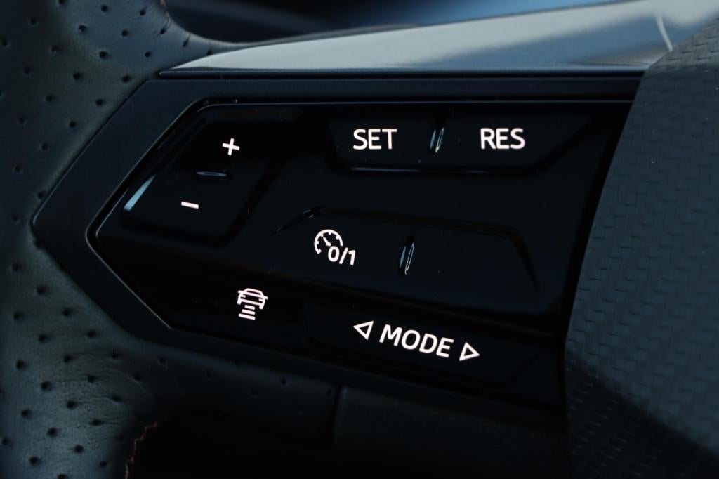 Cupra Born business 62 kwh 204 pk | soh 96,6% |