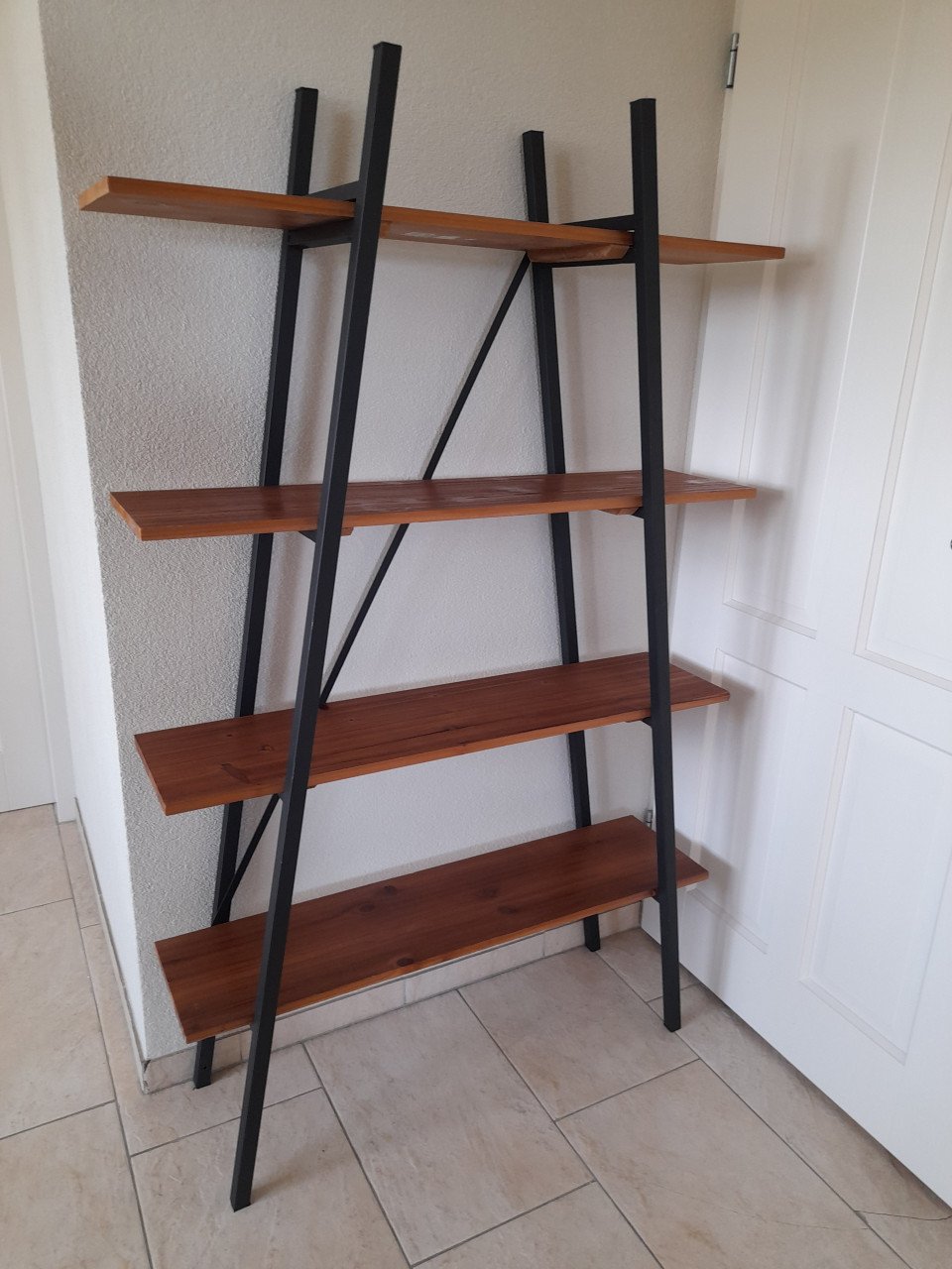 Gaaf metalen  rek 100 x 30 x 163H ( in goede nette staat )