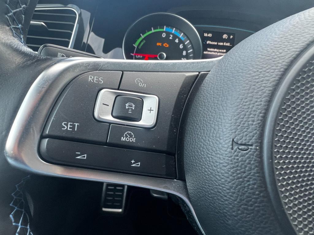Volkswagen Golf 1.4 tsi phev gte elektr. schuif/kanteldak, winterpakket enz