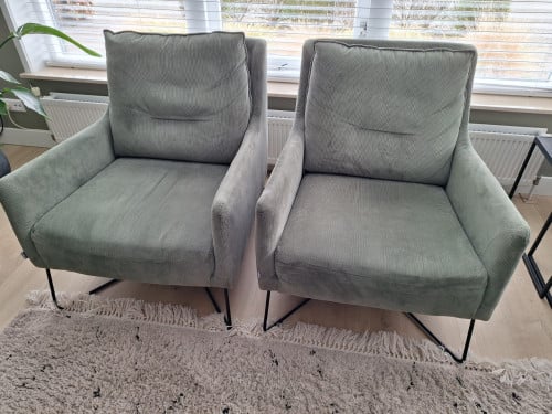 Prachtige fauteuil van ribstof van het merk Bellus