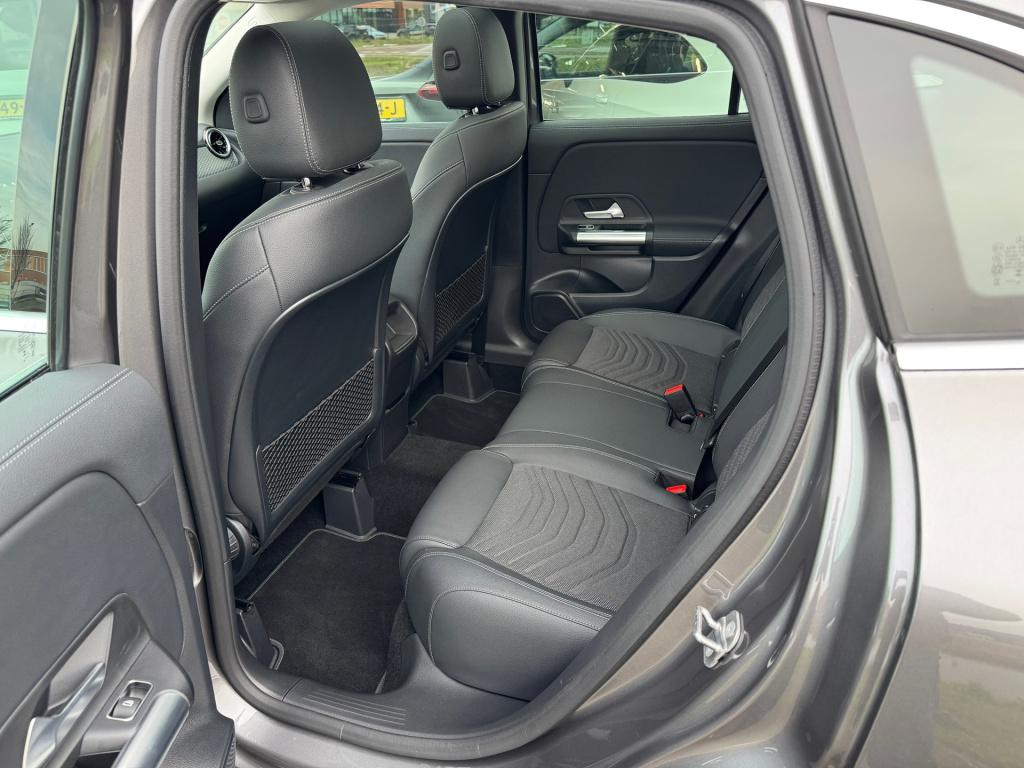 Mercedes-Benz Gla-klasse 250 e progressive line advanced automaat ,elektris