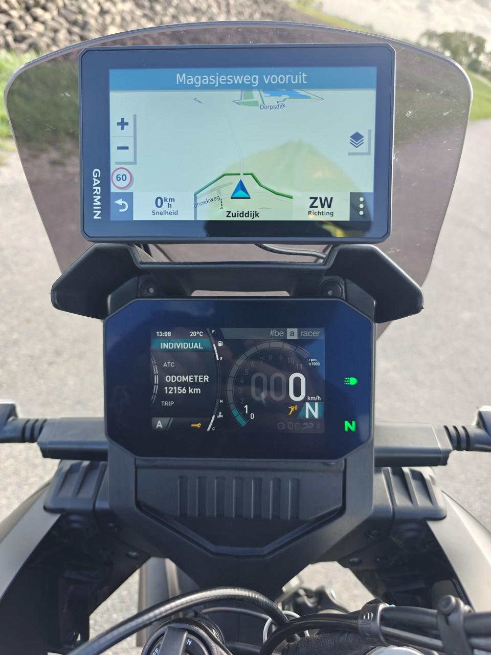 2024 Aprilia Tuareg 660 Artreides Black met veel extra's