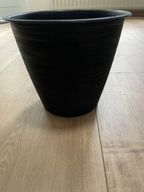 Nieuwe bloempot binnen/buiten