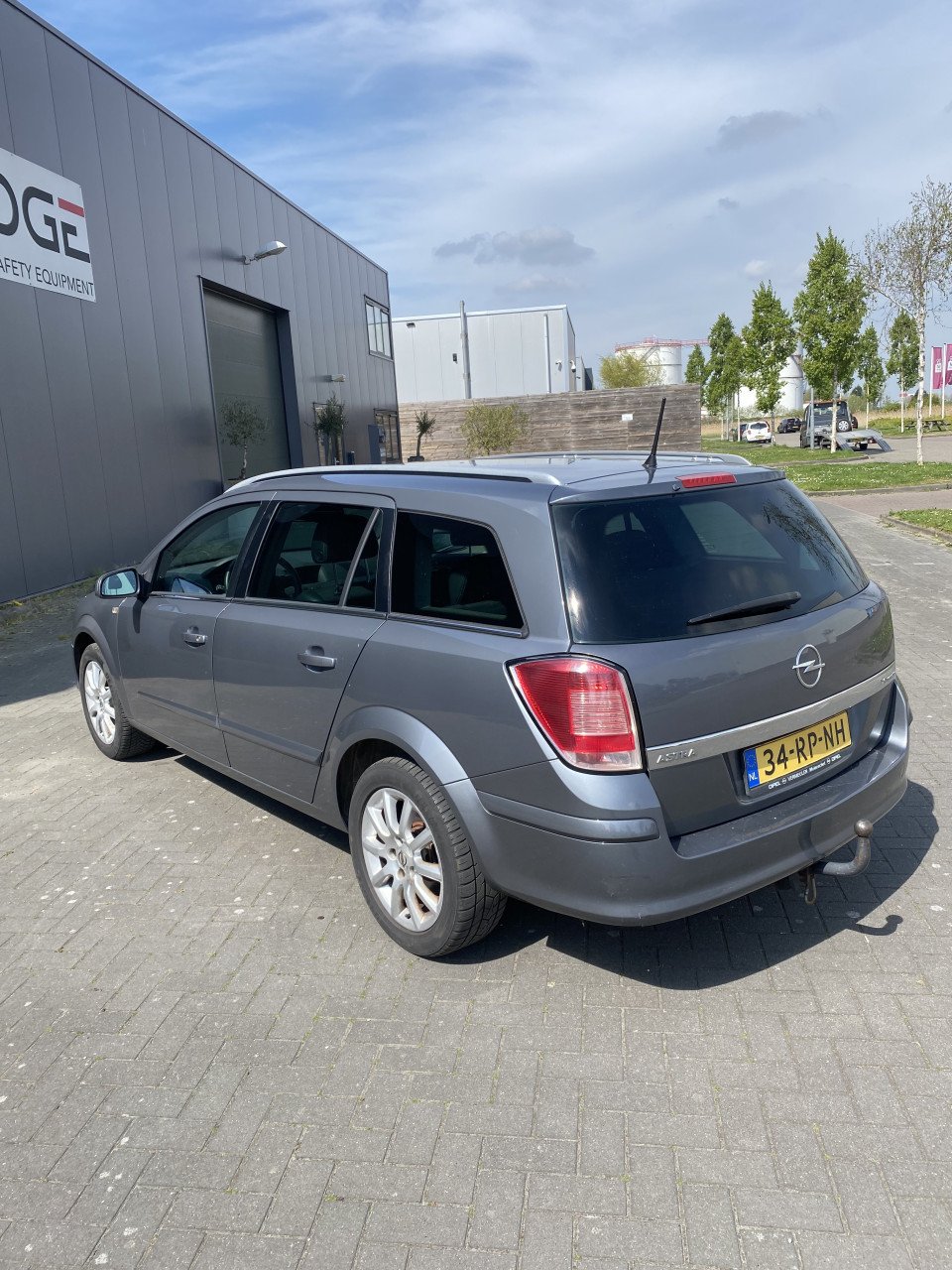 Opel Astra 1.6 16V St.wgn. 2005 Grijs | NAP | NIEUW APK!