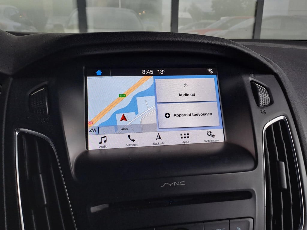 Ford Focus 1.0 st-line | cruise control | trekhaak | 18'' lmv | apple carpl